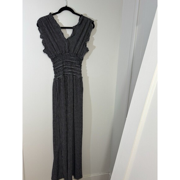 francesca's Black White Striped Sleeveless Wide-Leg Jumpsuit Ruffle Trim S - Picture 6 of 7